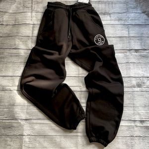 Brand new Lorna Jane Kylie Sweatpants